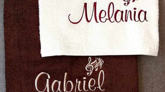 Komplet Ręczników z haftowanym imieniem i nutkami 70x140 cm